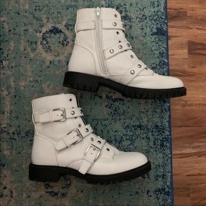 Guess Shoes - White guess boots Guess Shoes - White guess boots